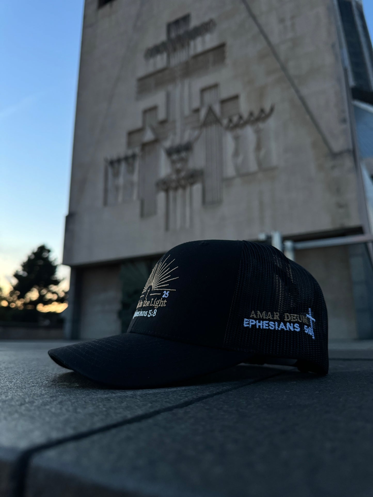 Amar Deum - Ephesians cap