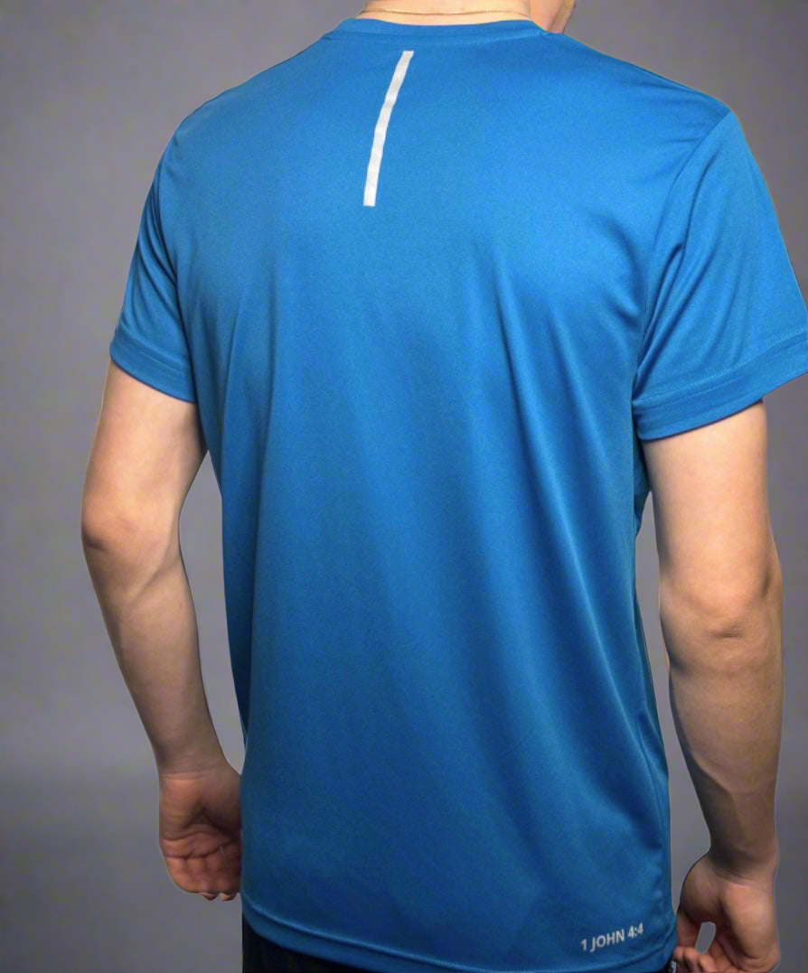 Amar Deum - Performance T-Shirt