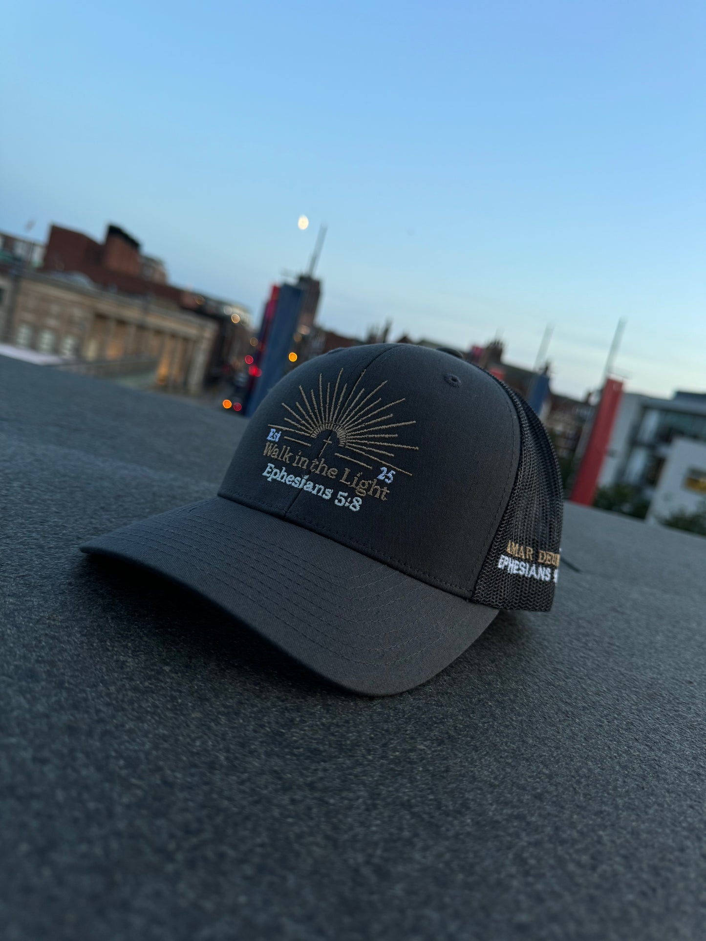 Amar Deum - Ephesians cap