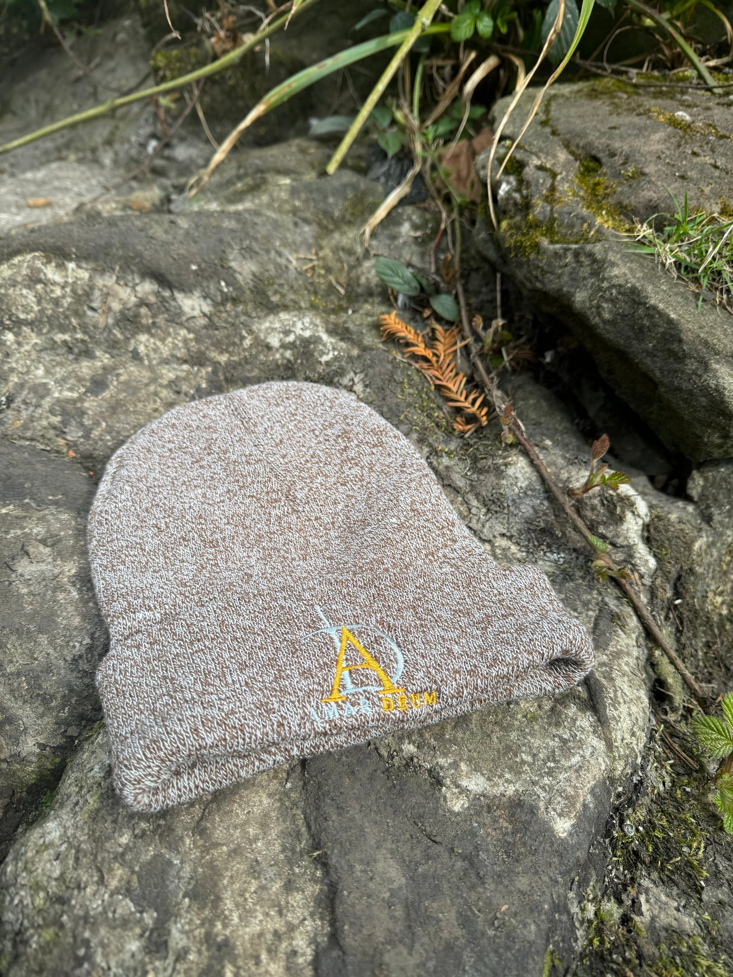 Amar Deum - Original beanies