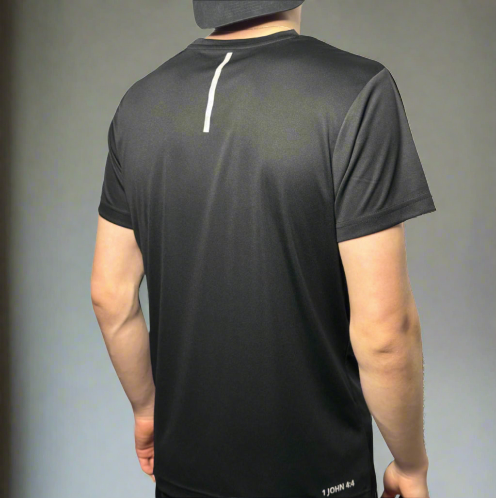 Amar Deum - Performance T-Shirt