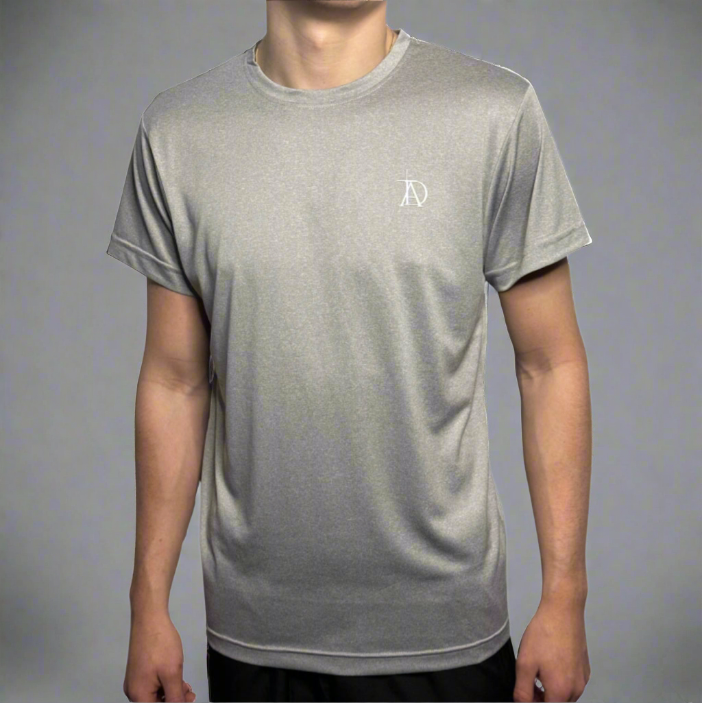 Amar Deum - Performance T-Shirt