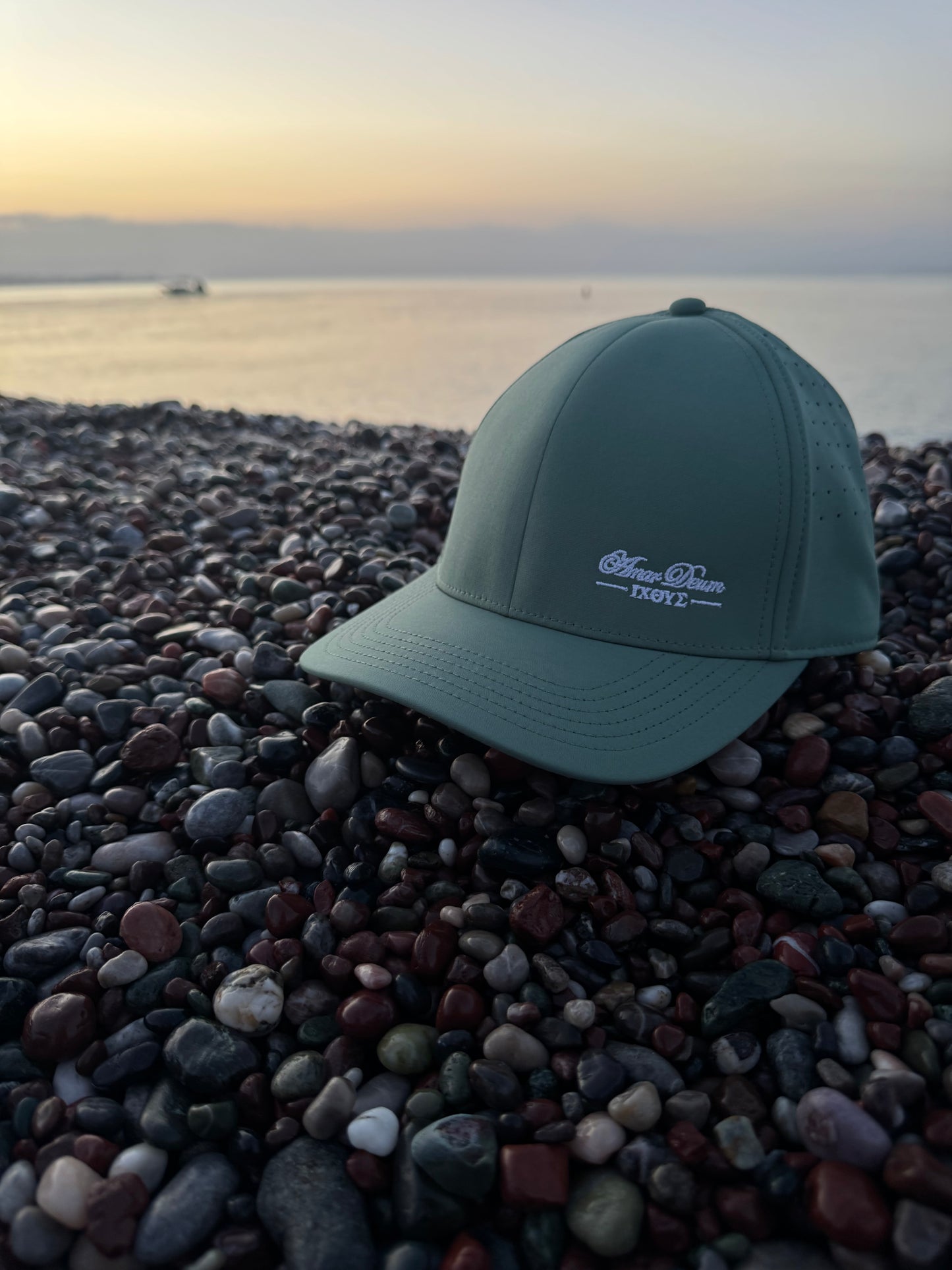 Amar Deum - IXOYE Ichthys classy cap
