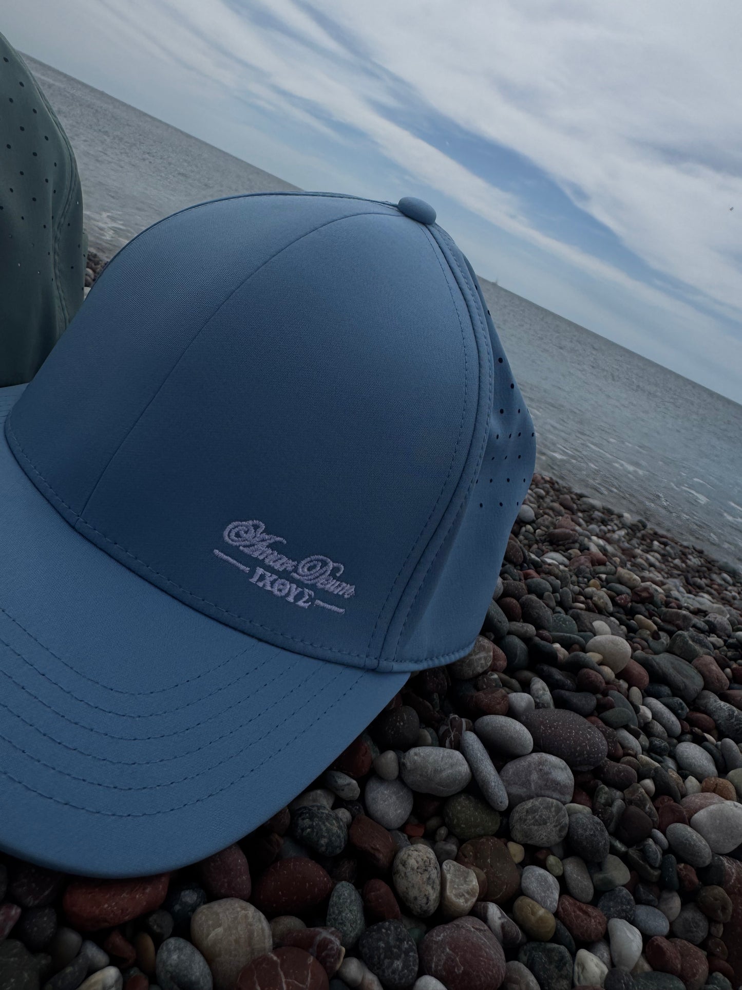 Amar Deum - IXOYE Ichthys classy cap