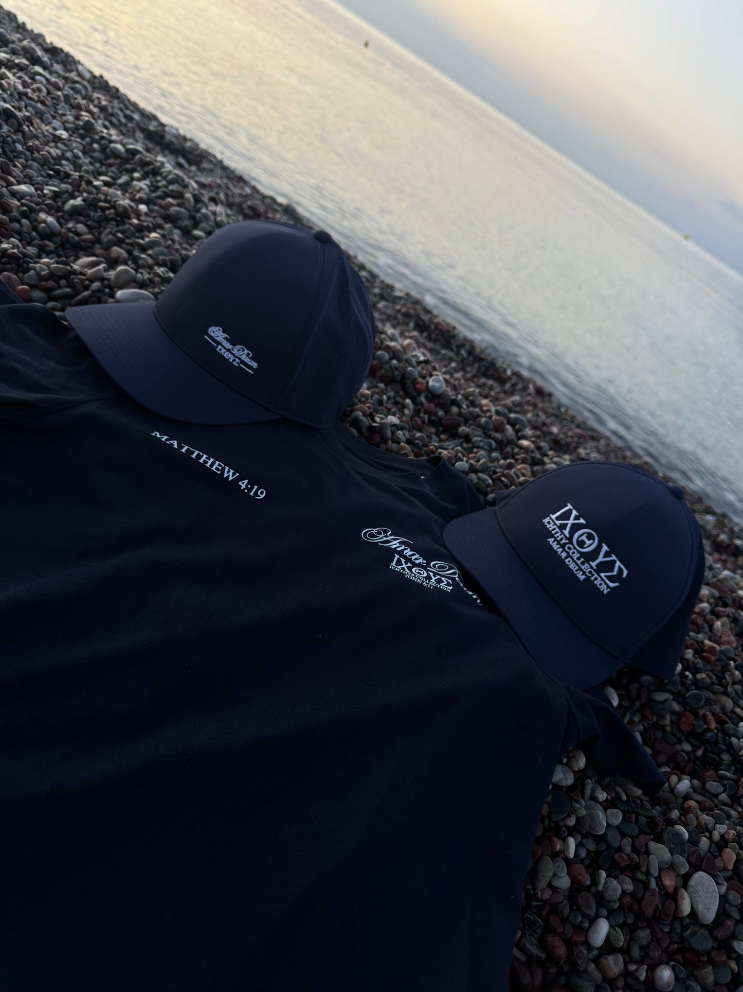 Amar Deum - Ichthys T-shirts