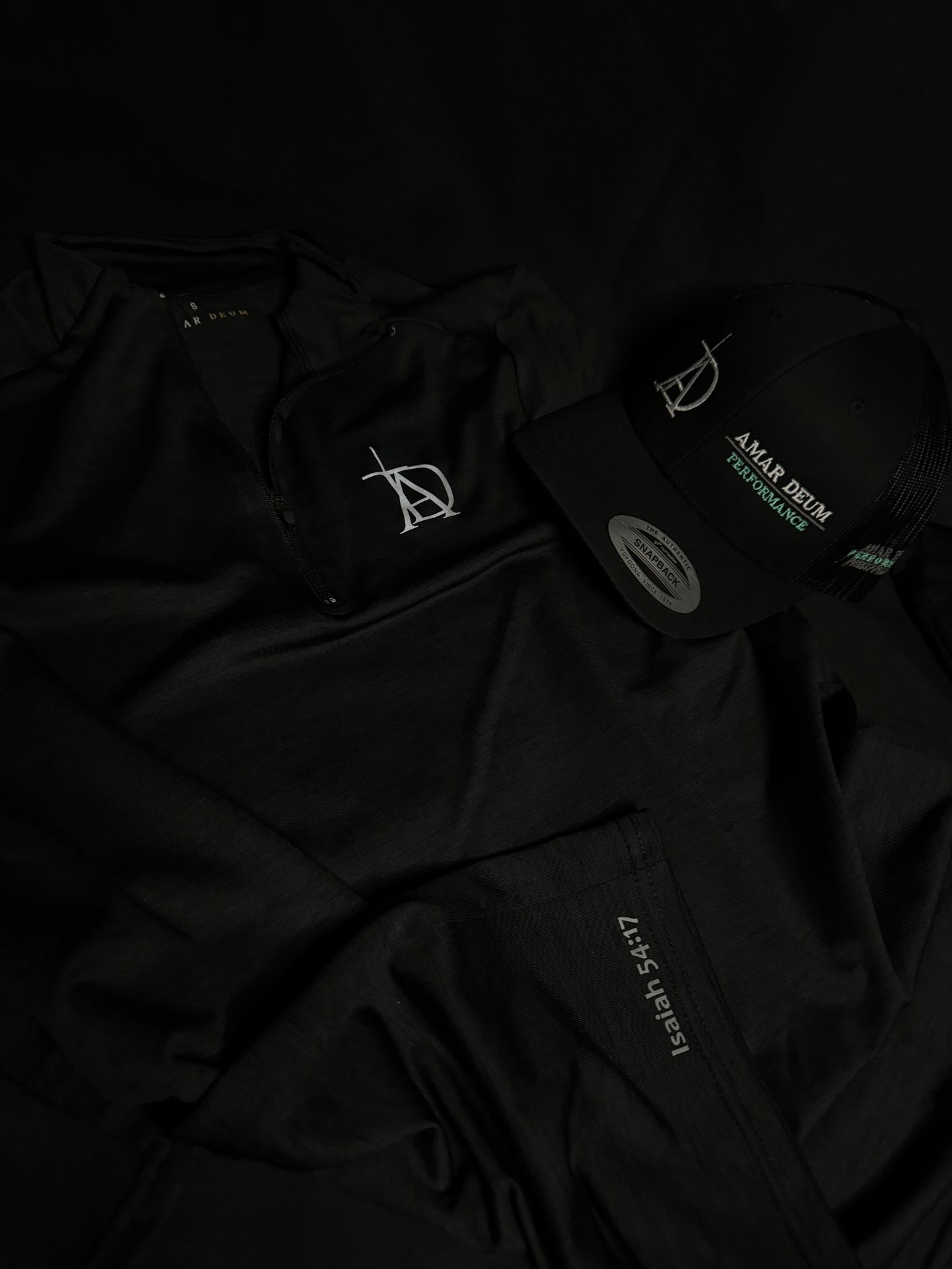 Amar Deum - Performance half-zip